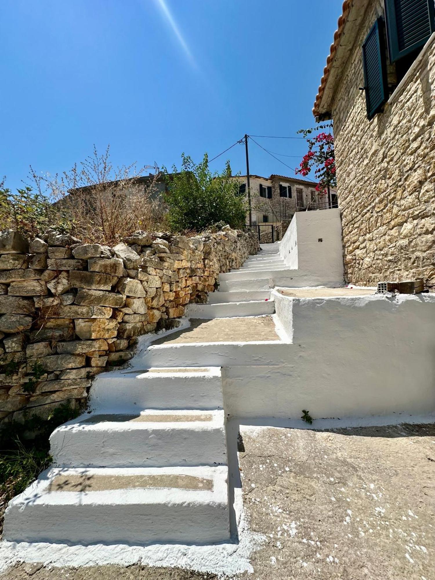 Chrysavgi Stone House Villa Katomerion Buitenkant foto
